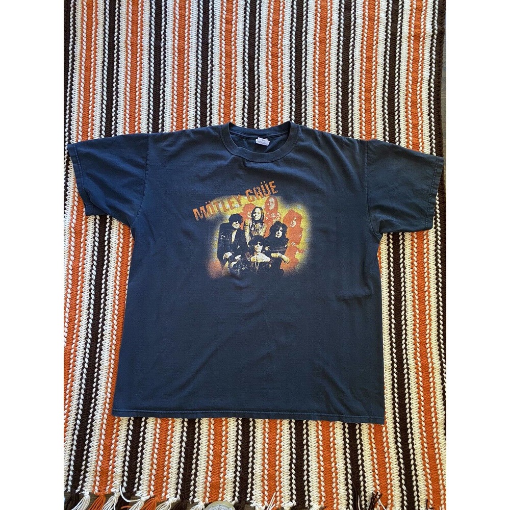 Vintage ORIGINAL 2005 Motley Crue Red White & Crue Concert Tour Anvil Shirt 2XL